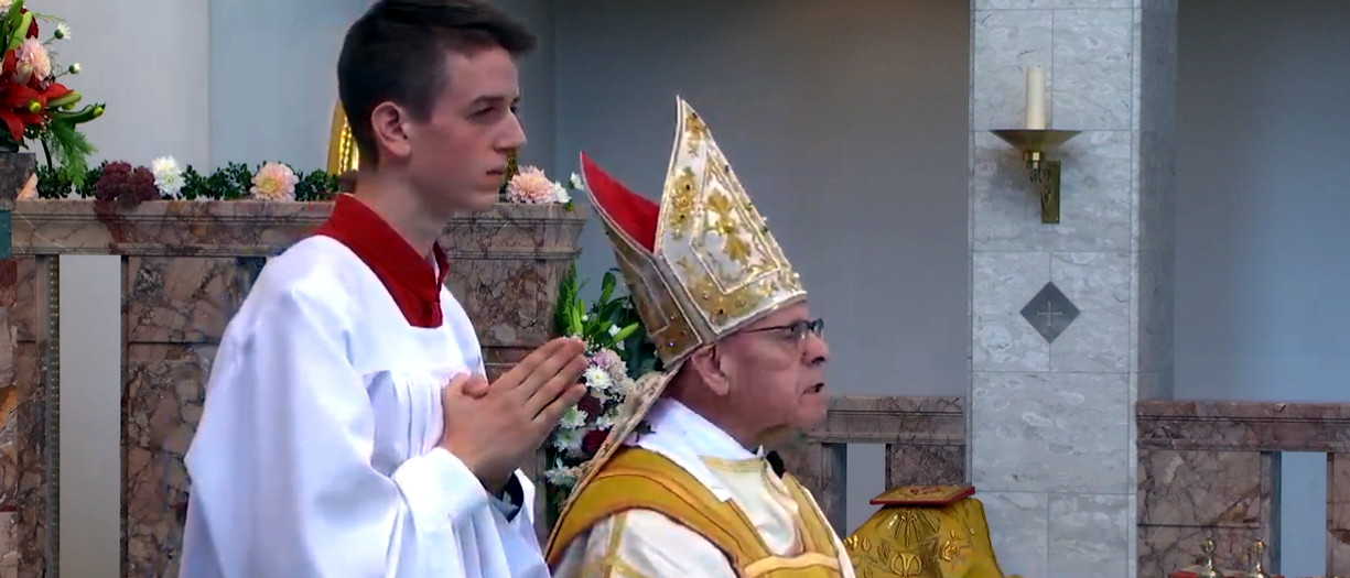 50 Jahre Priester: Altbischof Vitus Huonder feiert mit den Piusbrüdern