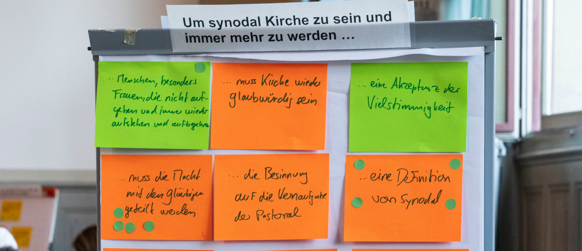 Brainstorming zur Synodalität beim RKZ-Fokus in Bern.