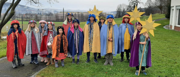 Sternsinger-Kinder unterwegs in Bischofszell TG, 2021 | zVg
