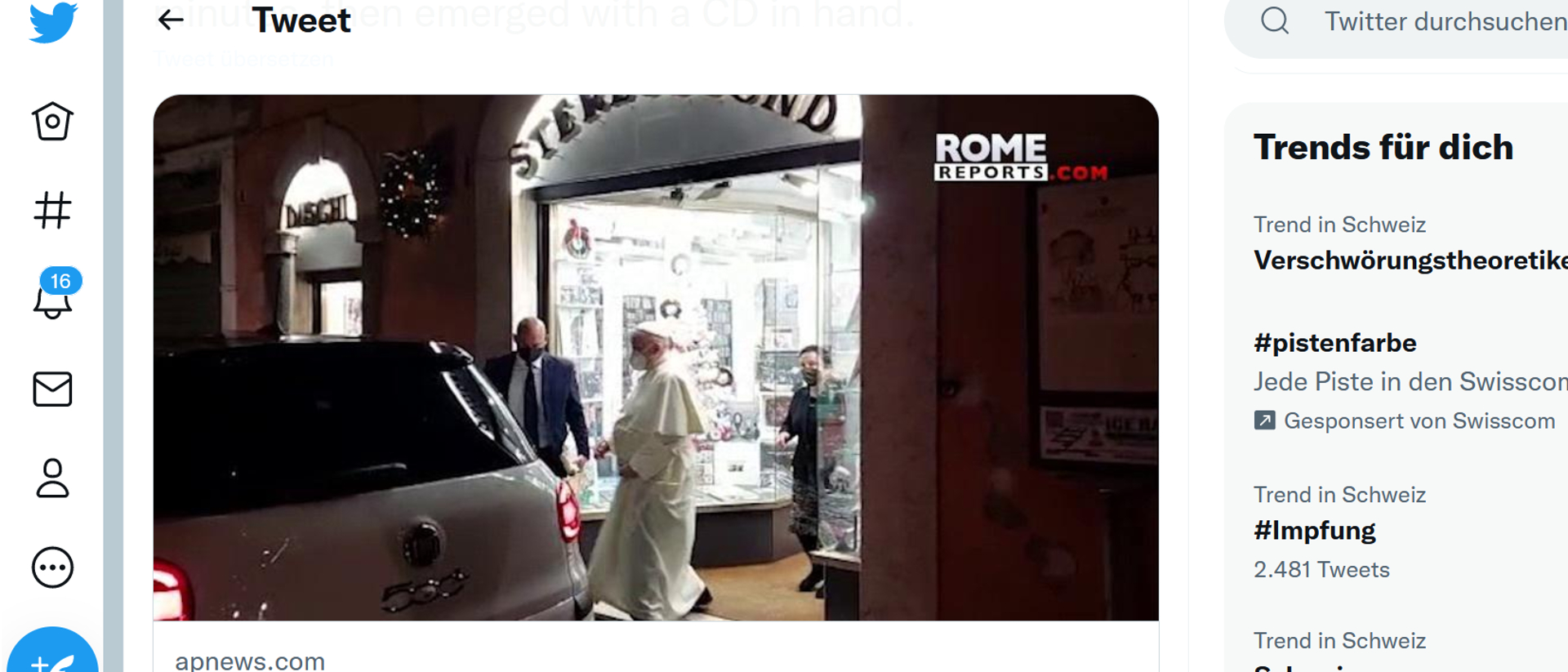 Papst beim Verlassen des Plattenladens: Der Schnappschuss hat sich auf den sozialen Medien verbreitet.