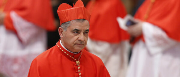 Kardinal Giovanni Angelo Becciu, 2018 im Vatikan. | KNA