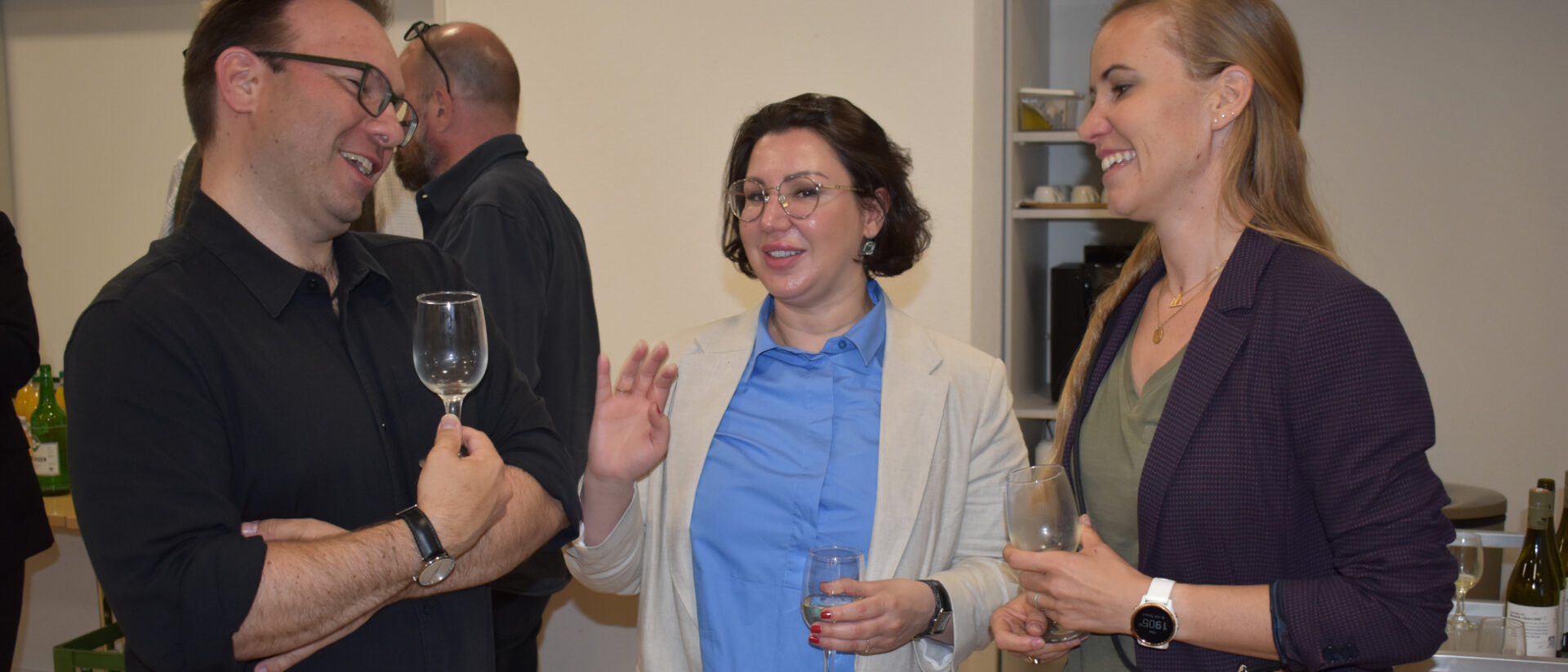 Mischa von Arb (Fastenaktion) im Gespräch mit Sarah Paciarelli und Danielle Cotten vom Frauenbund.