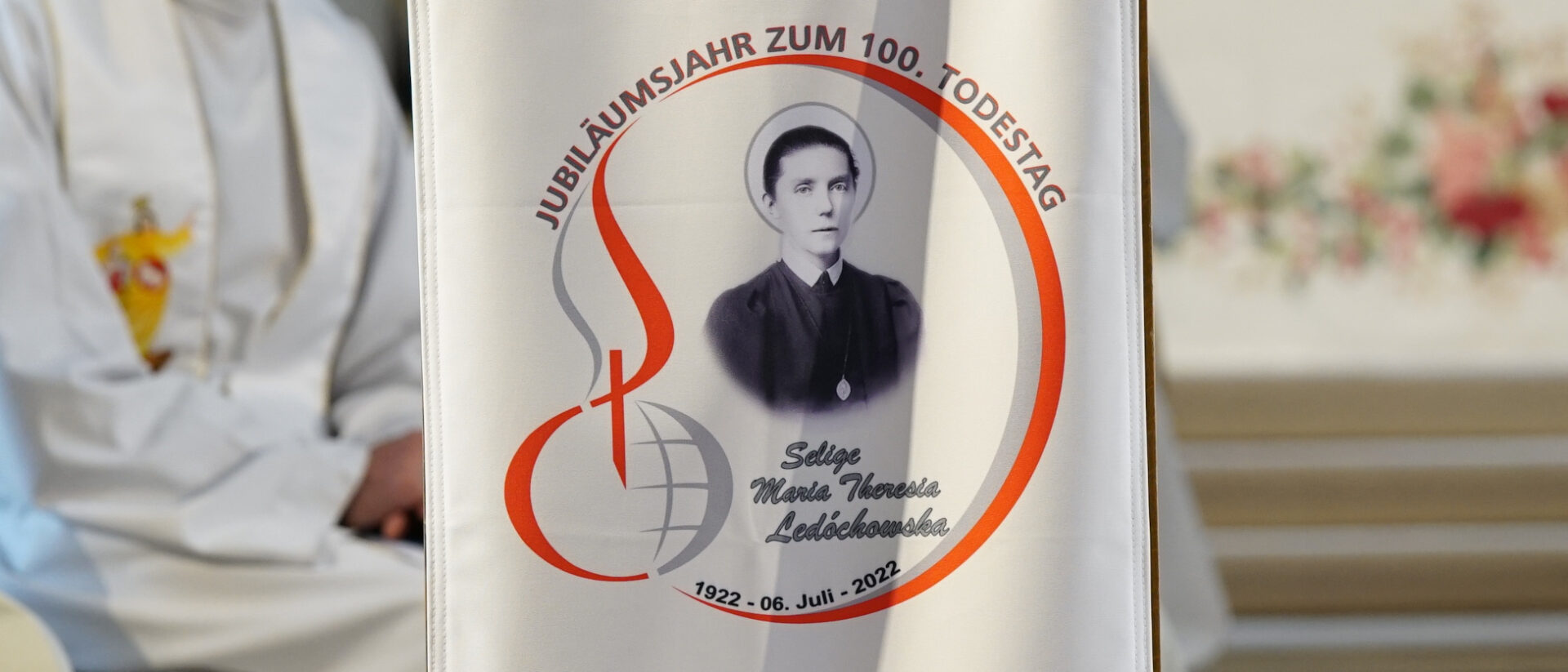 Banner anlässlich des 100. Todestages von Maria-Theresia Ledóchowska