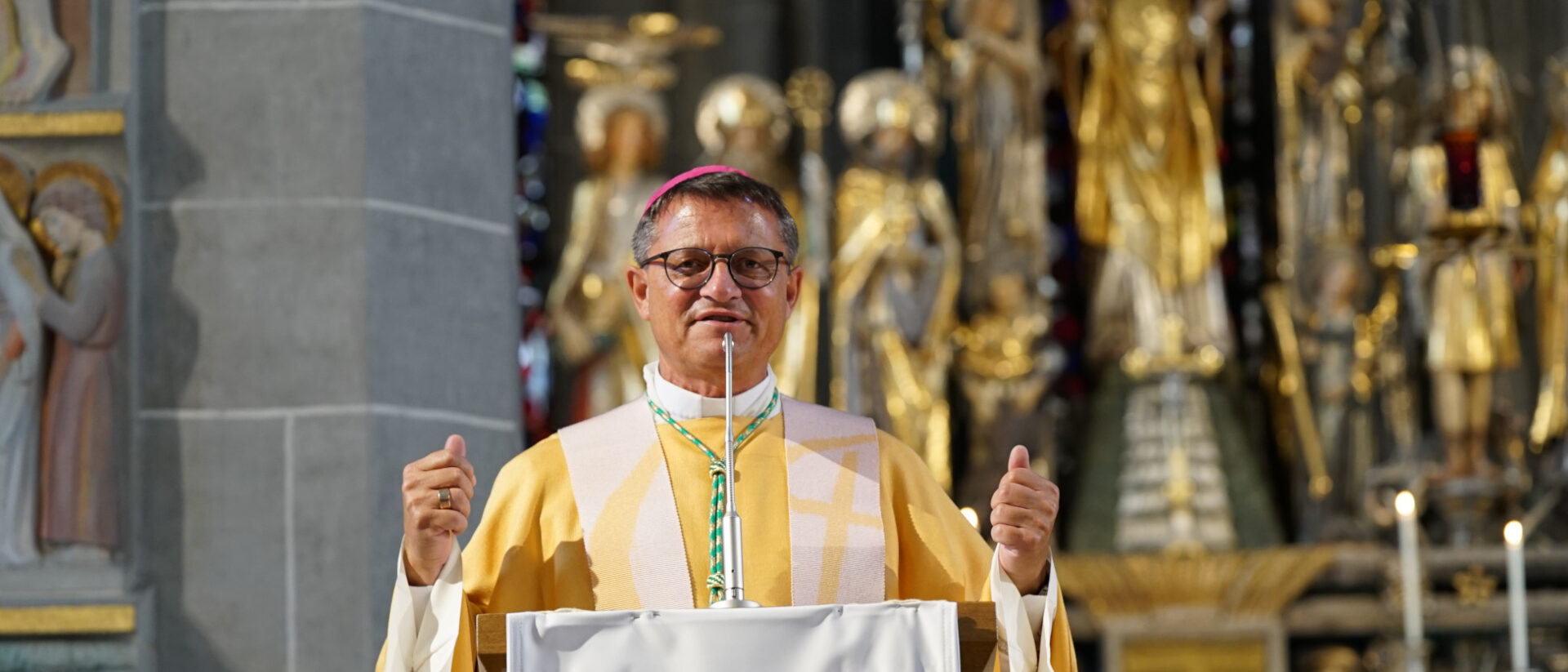 Bischof Felix Gmür während der Predigt in der Kirche St. Oswald Zug