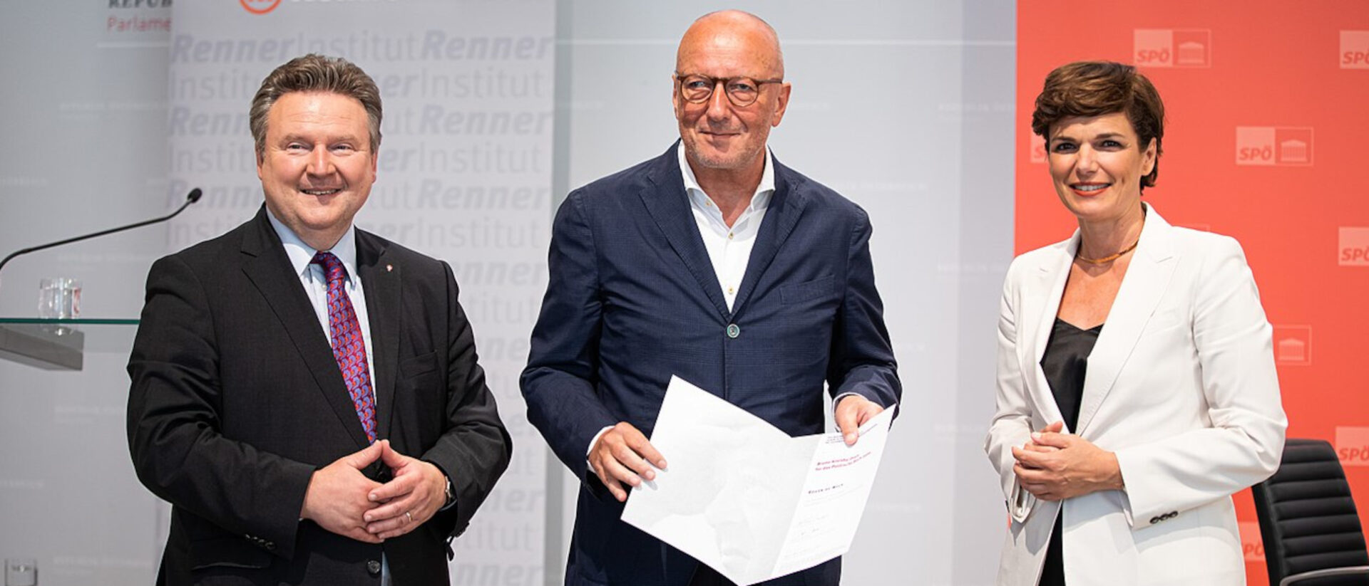 2020 wurde der Bruno-Kreisky-Preis für das politische Buch des Jahres an Roger de Weck verliehen. Paul Lendvai und Ruth Wodak wurden auch ausgezeichnet. Foto: SPÖ/Astrid Knie.