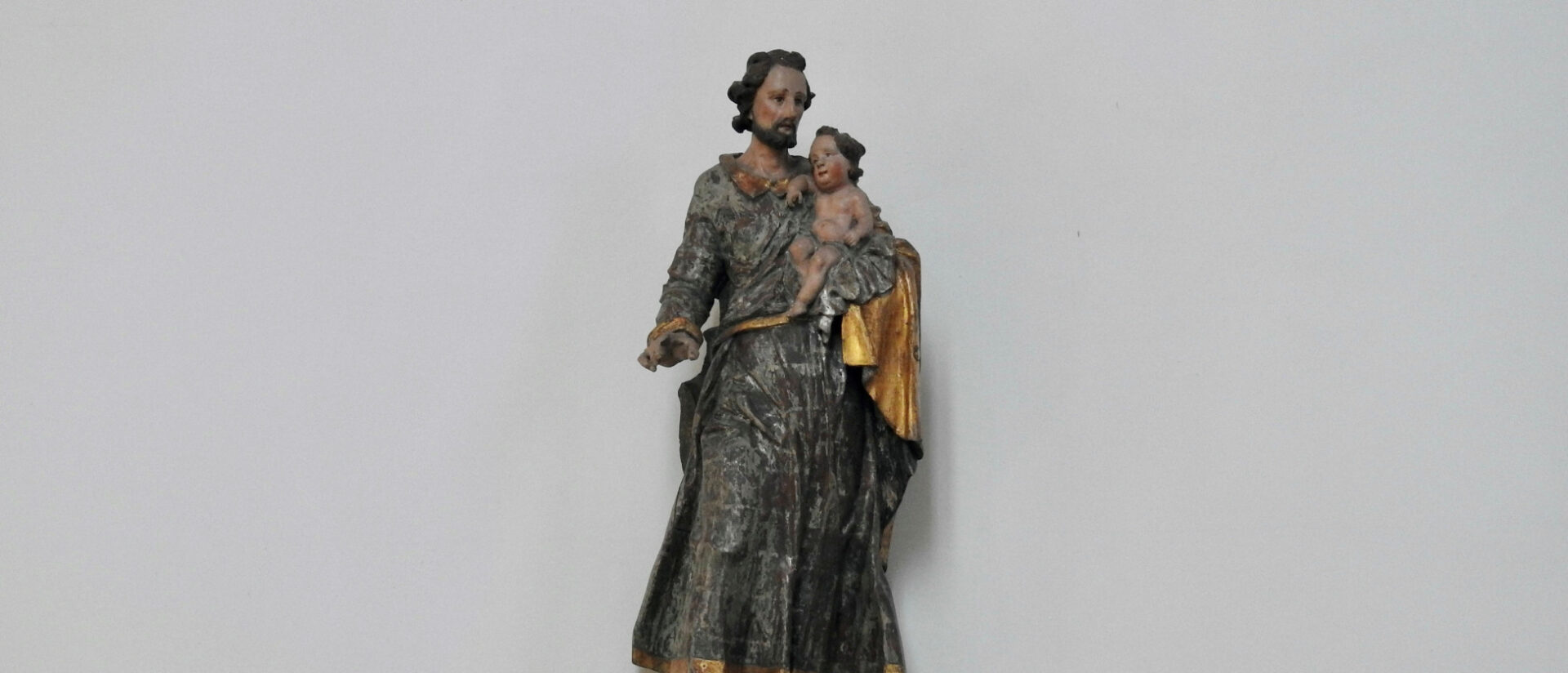 Im Matthäus-Evangelium spricht der Engel nur mit Josef
