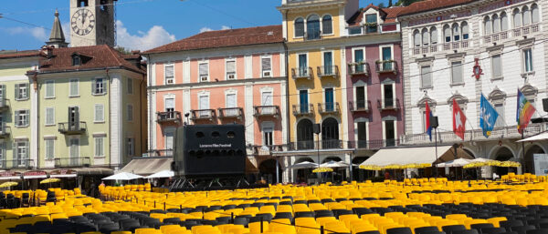 Piazza Grande in Locarno. | Raphael Rauch