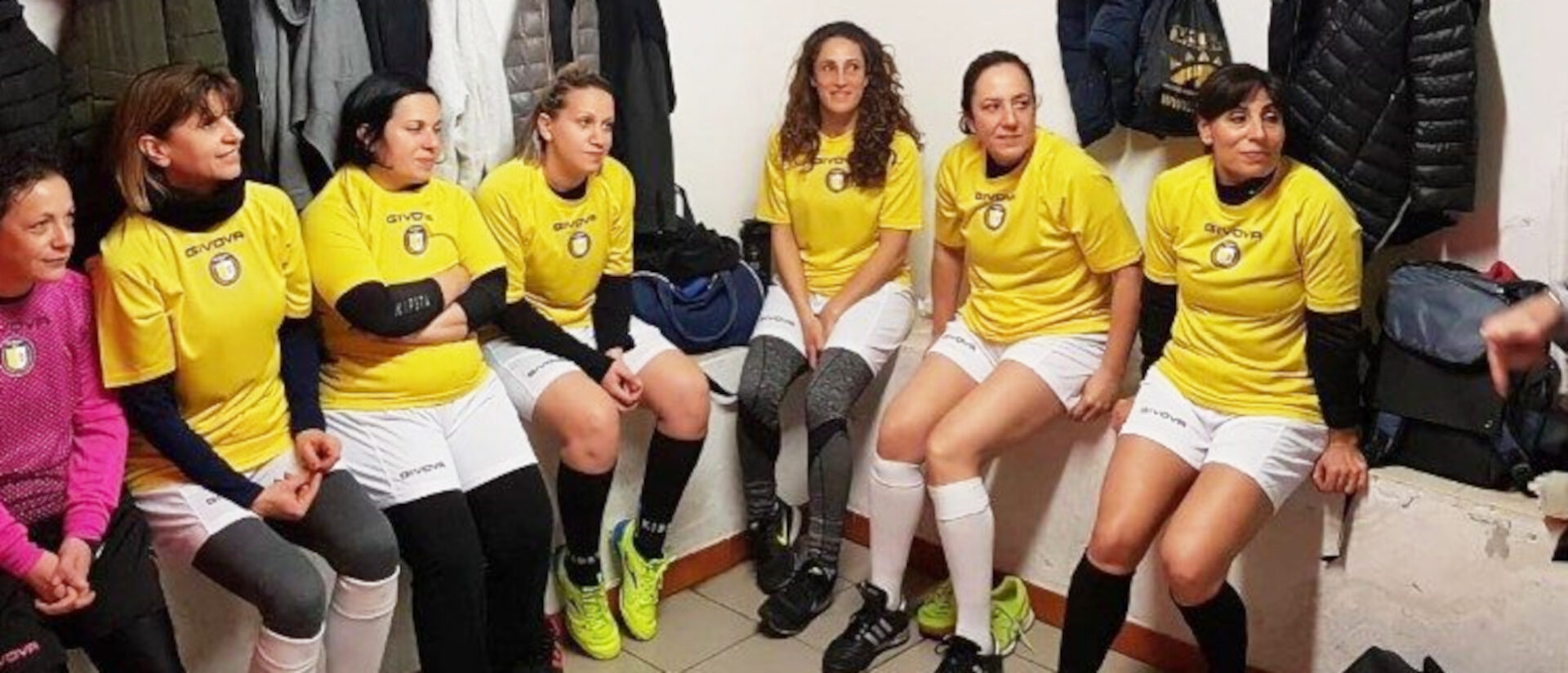 In der Kabine: Die "Donne" des vatikanischen Fussballteams.