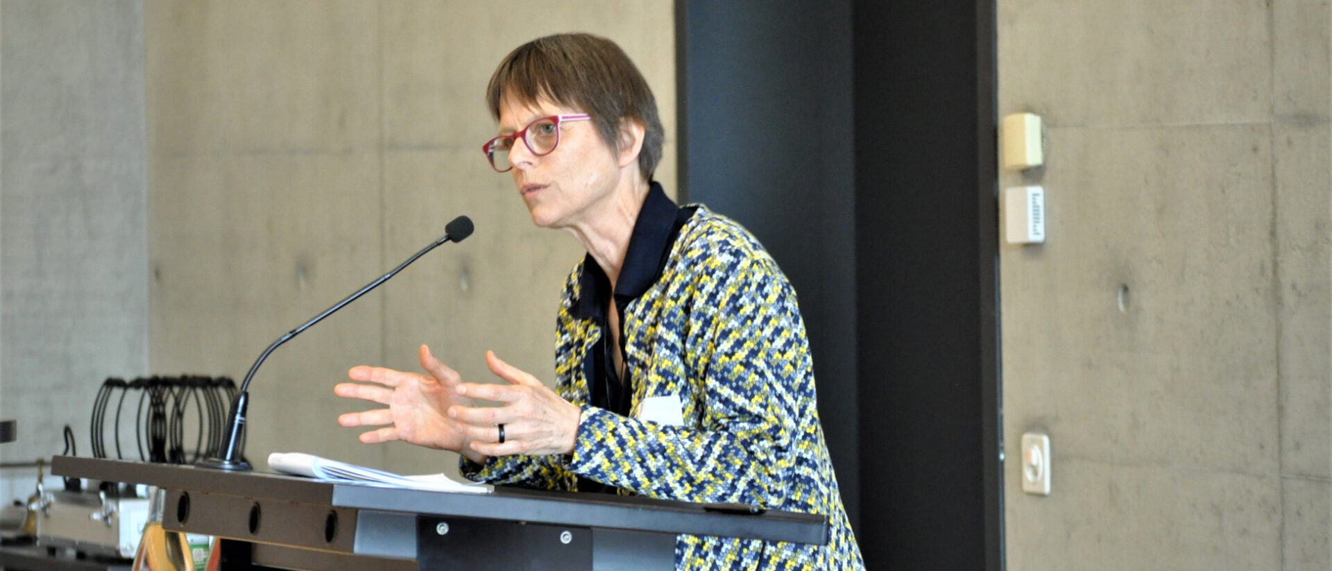 Birgit Weiler referiert an der Fachtagung Sakramentalität und Kirche, September 2022