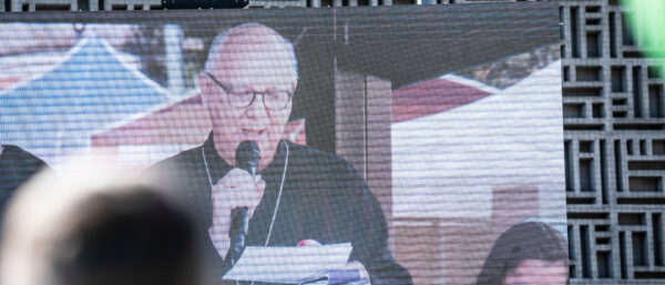 Der emeritierte Churer Weihbischof Marian Eleganti beim "Marsch fürs Läbe" im Jahr 2021. | Vera Rüttimann