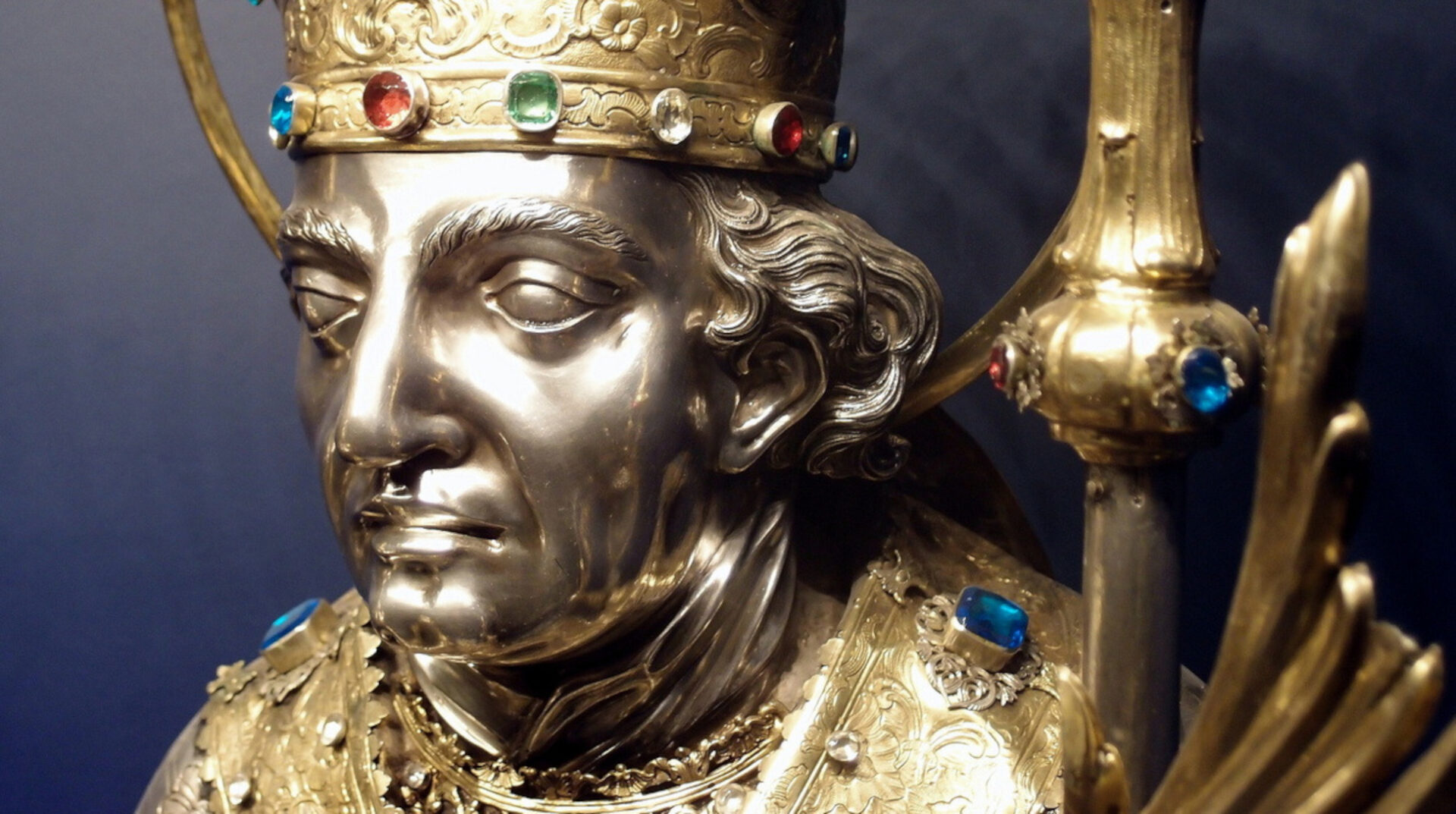 Der Heilige Leodegar: Eine Silberbüste von 1737 im Stiftsschatz der Luzerner Hofkirche.
