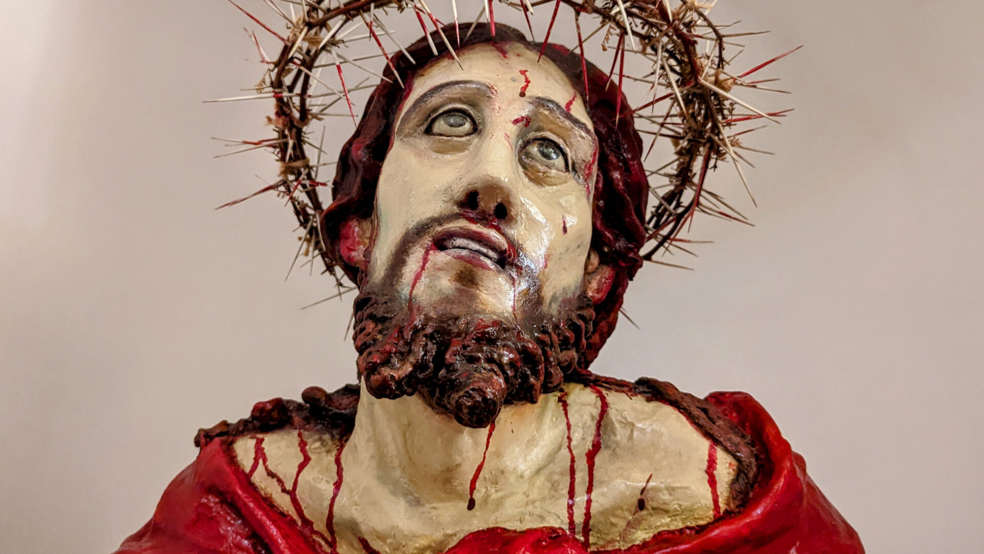 Wenn wir Christkönig feiern, feiern wie die dunkelste Stunde der Verzweiflung und dann den König der aus diesem Tod ersteht.