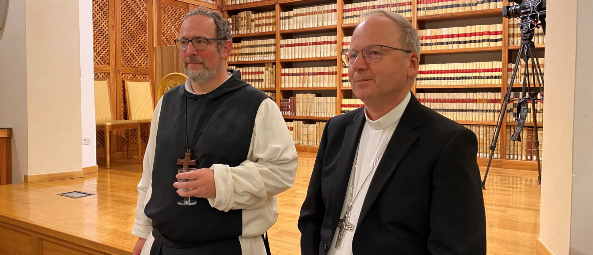 Von links Vinzenz Wohlwend, Abt von Wettingen-Mehrerau, und Benno Elbs, Bischof von Feldkirch.
