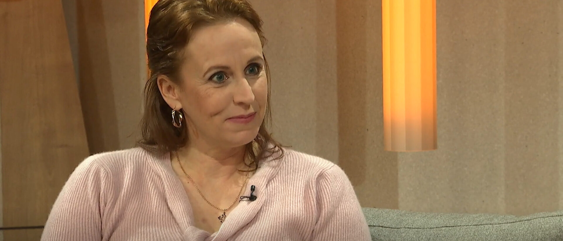 Nicole Büchel, Churer Bistumssprecherin wittert eine Verschwörung der progressiven "Zürcher".