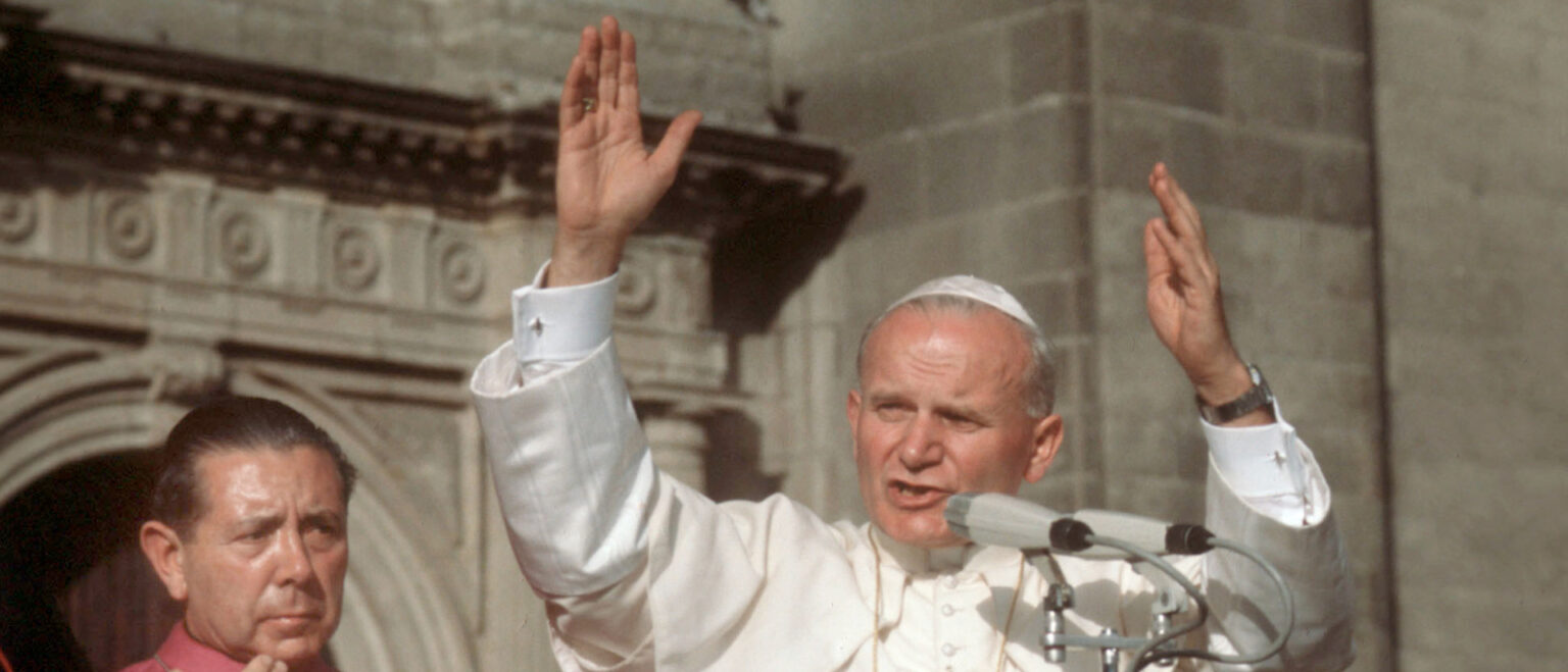 Papst Johannes Paul II. im Jahr 1979. | KNA