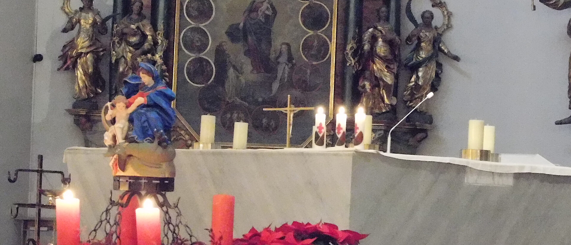 Adventliche Stimmung in der Kirche St. Niklaus