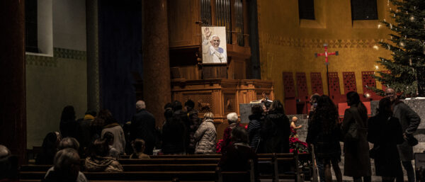 Gedenk-Gottesdienst Benedikt XVI. in Bern | Pia Neuenschwander