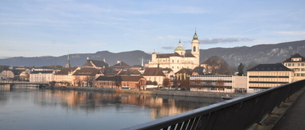Blick über die Aare auf die Altstadt und die Kathedrale von Solothurn | Barbara Ludwig