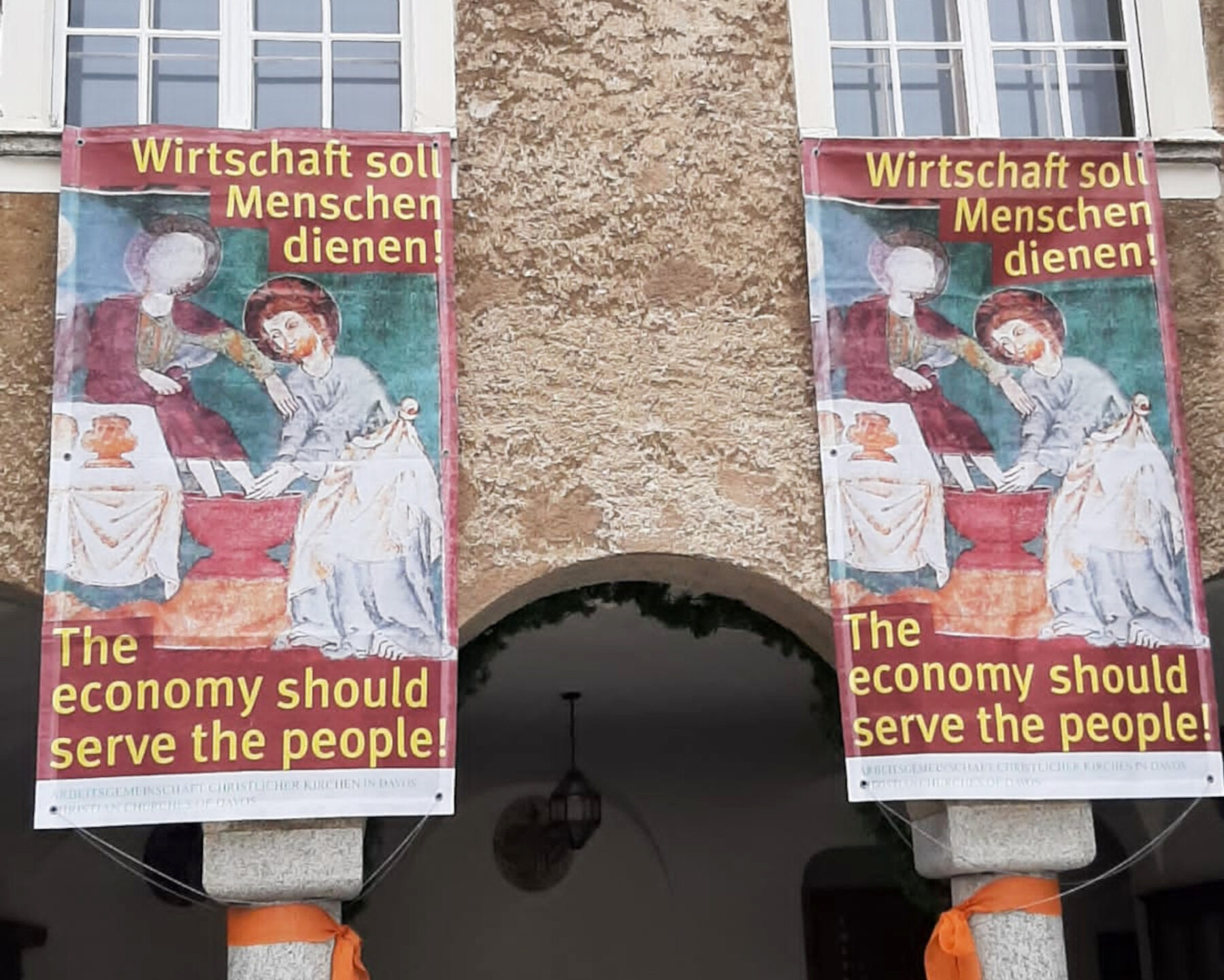 Für eine andere Wirtschaft wirbt die Arbeitsgemeinschaft christlicher Kirchen in Davos.