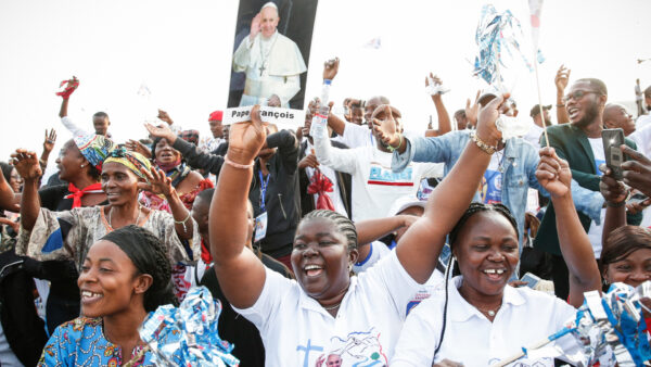 Papst Franziskus wird im Kongo bejubelt. | KNA