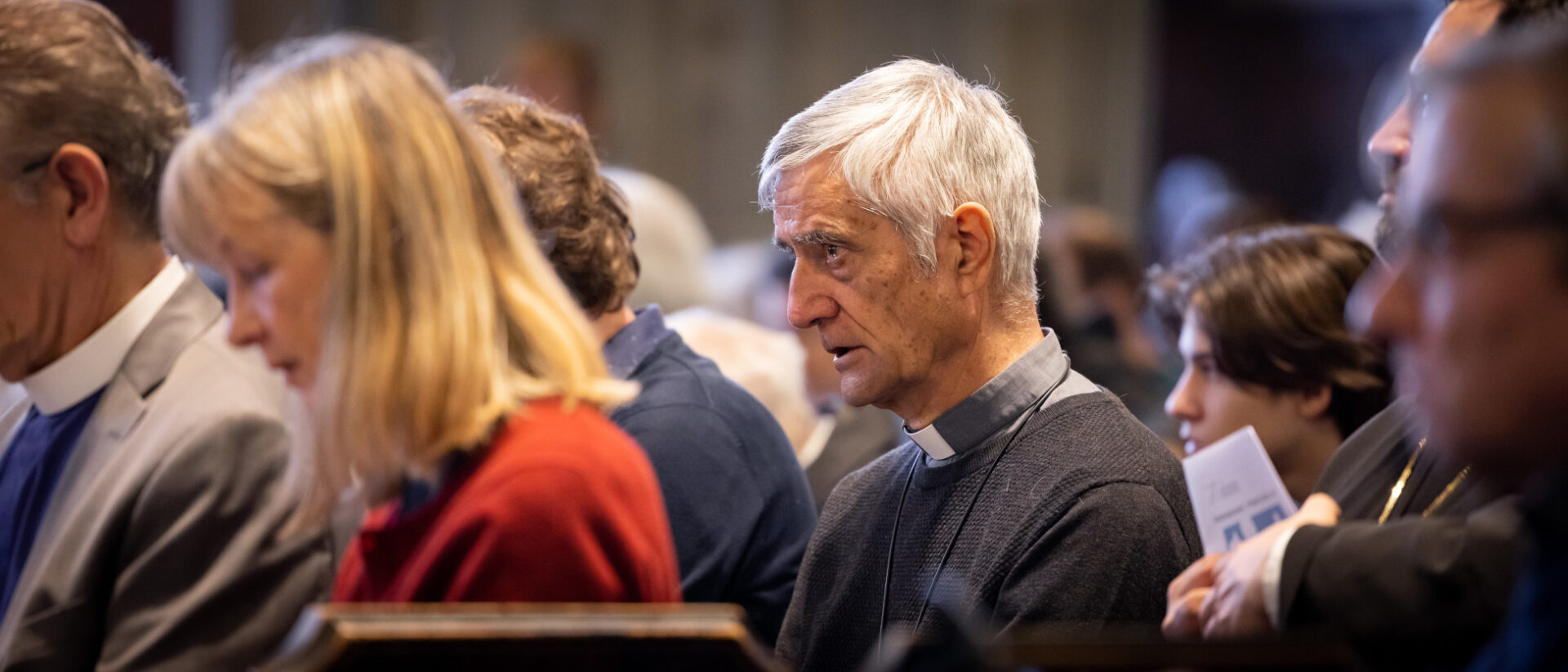 Bischof Jean-Marie Lovey war am Freitag beim ökumenischen Friedensgebet im Berner Münster.