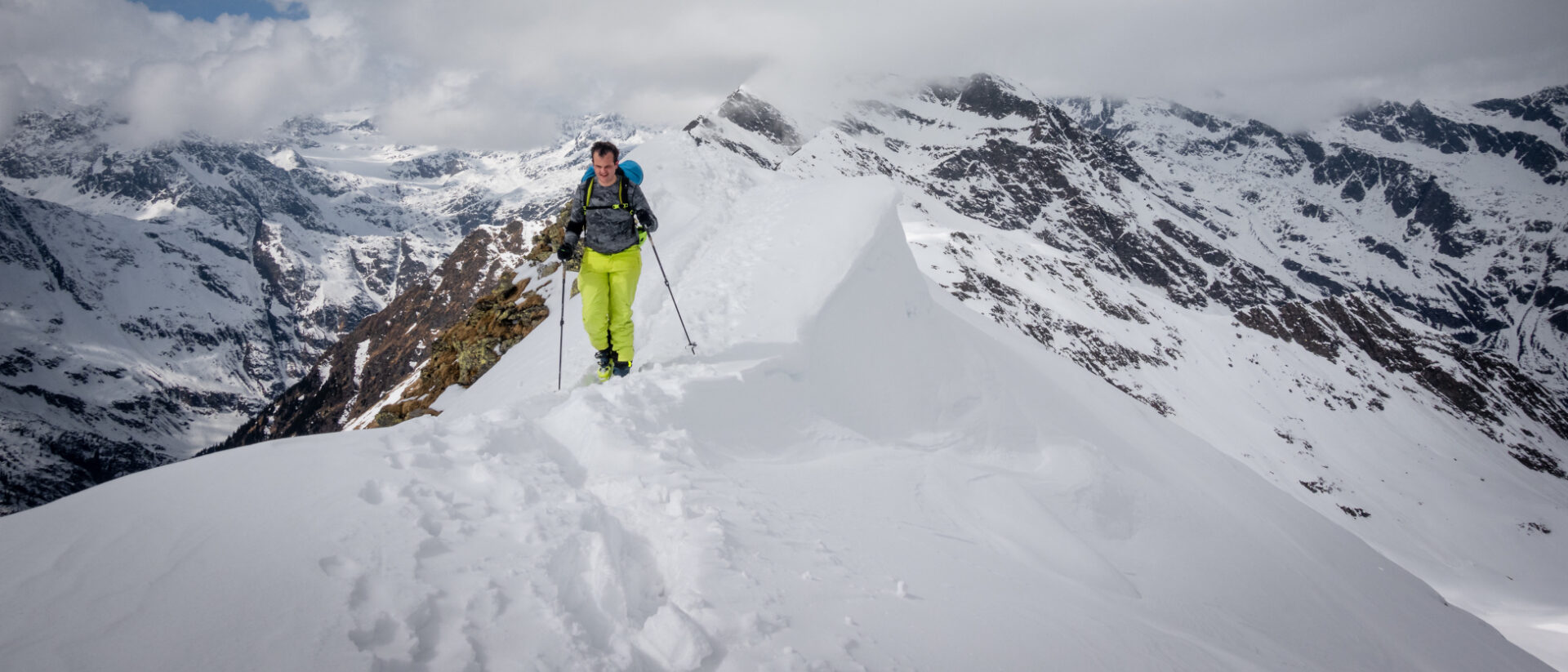 Raphael Rauch auf einer Skitour.