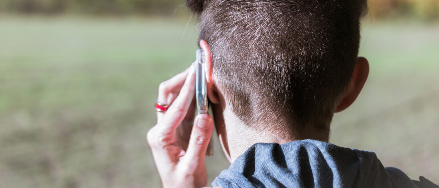 Am Telefon. | Didgeman