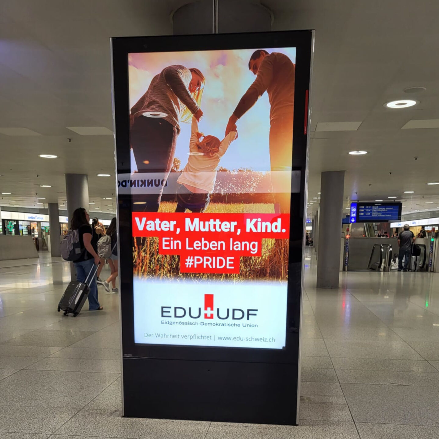 EDU-Wertekampagne im Zürcher Hauptbahnhof