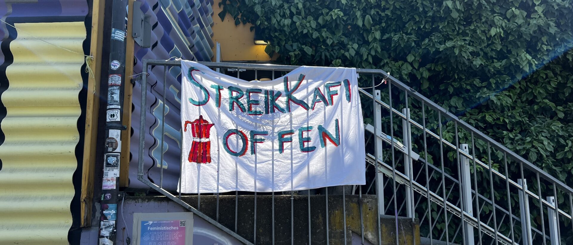 Im Streikhaus am Sihlquai in Zürich gibt es ein Sreik-Kafi.