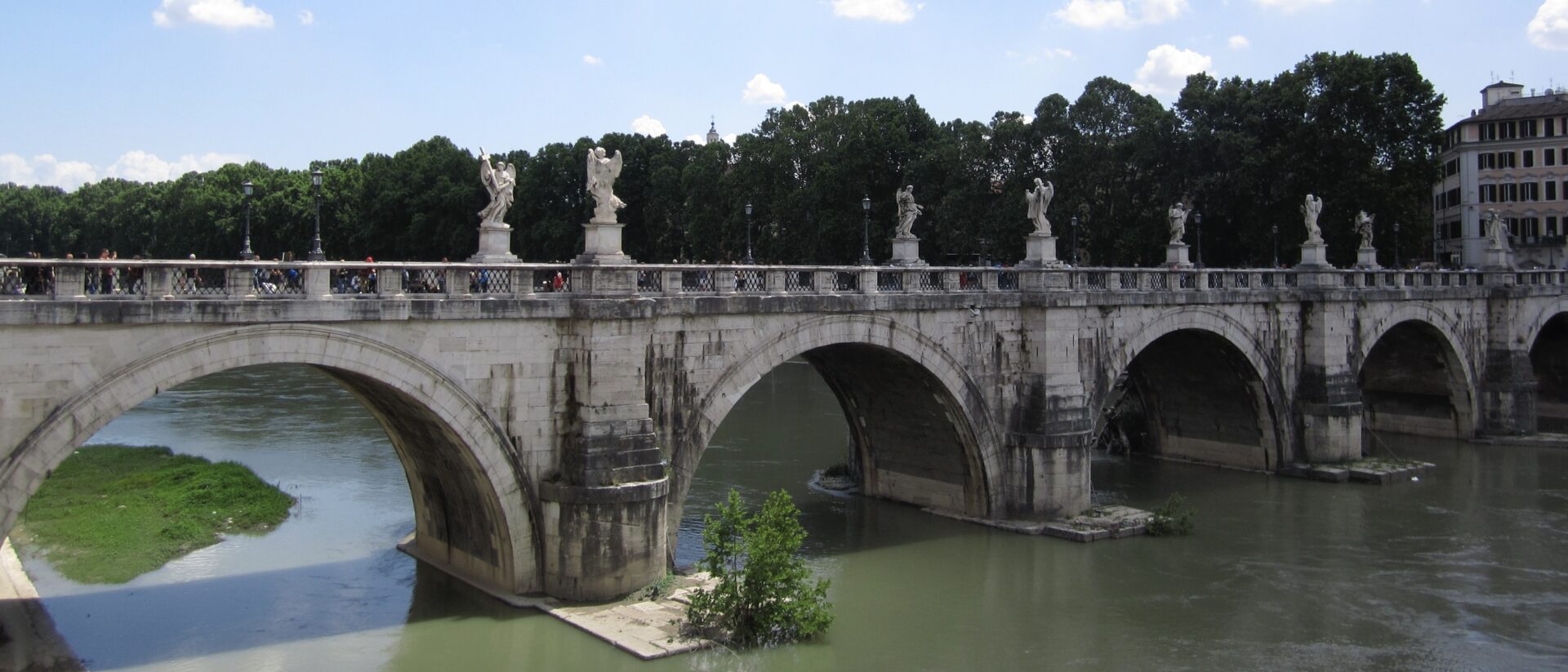 Die Feinde Alexanders VI. nehmen ein unrühmliches Ende: ihre Leichen fischt man oft aus dem Tiber.