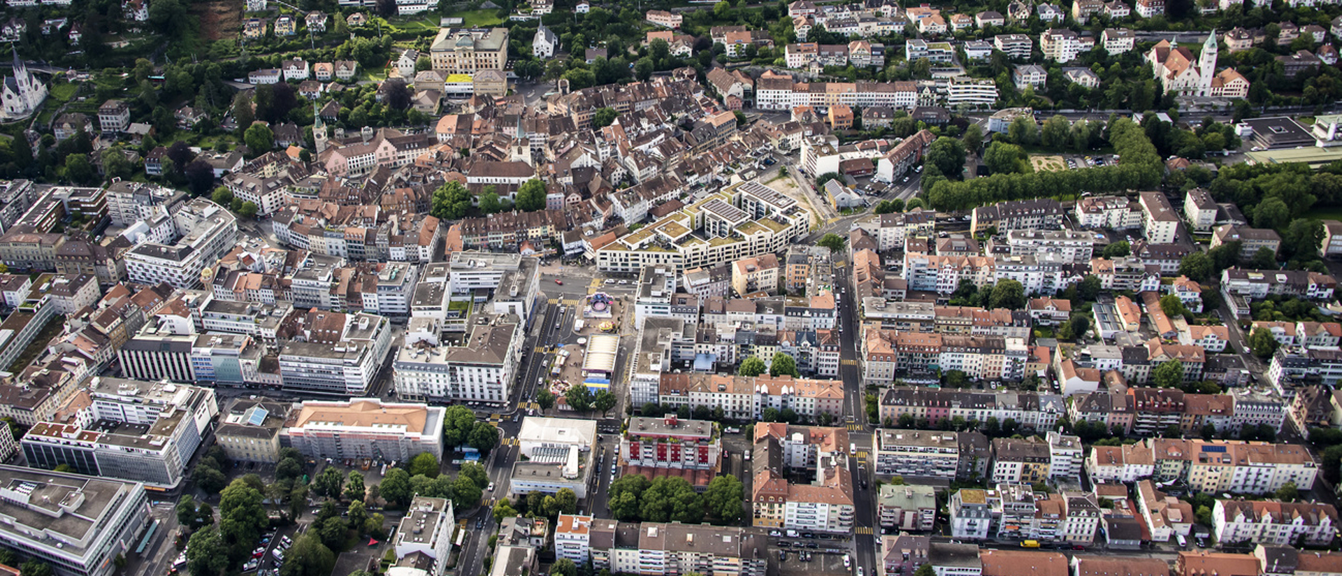 Luftaufnahme der Stadt Biel