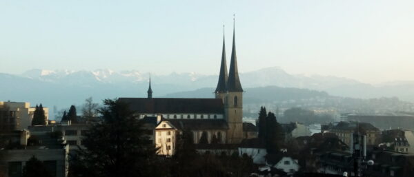 Die Hofkirche St. Leodegar in Luzern. | Sylvia Stam