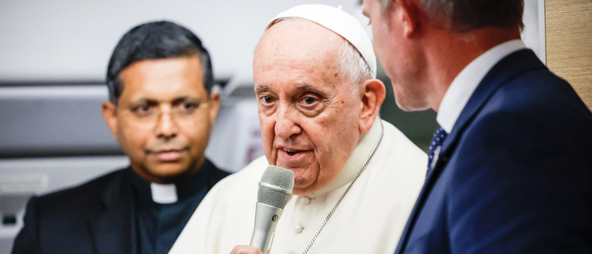 Papst Franziskus spricht gerne spontan zu Medienschaffenden.