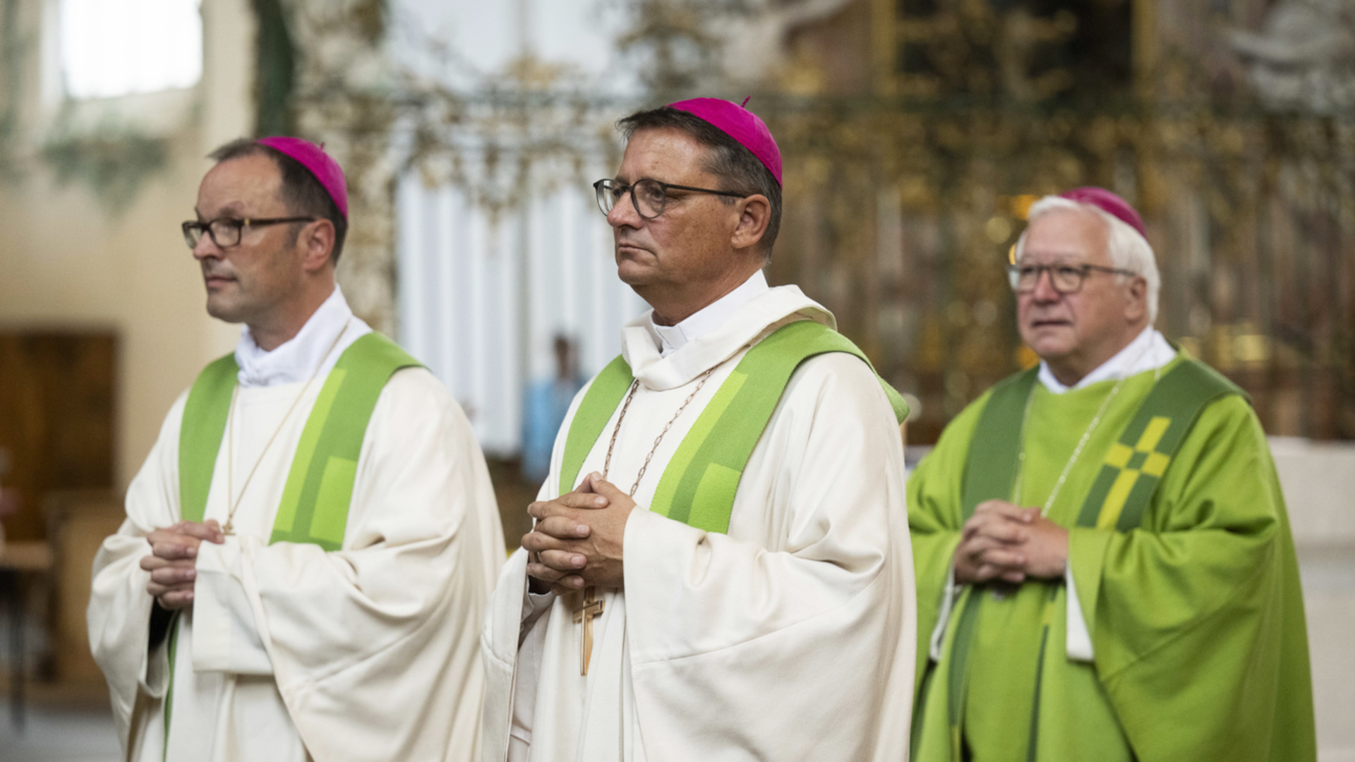 Schweizer Bischöfe: der Einsiedler Abt Urban Federer (l.), der Basler Bischof Felix Gmür und der St. Galler Bischof Markus Büchel