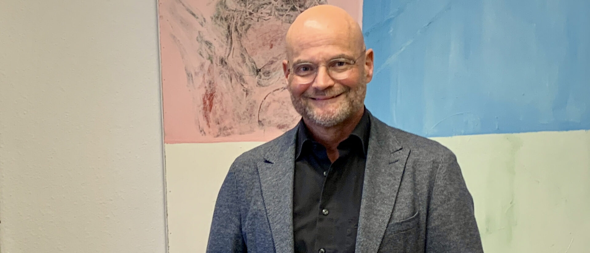 Arnd Bünker in seinem Büro in St. Gallen