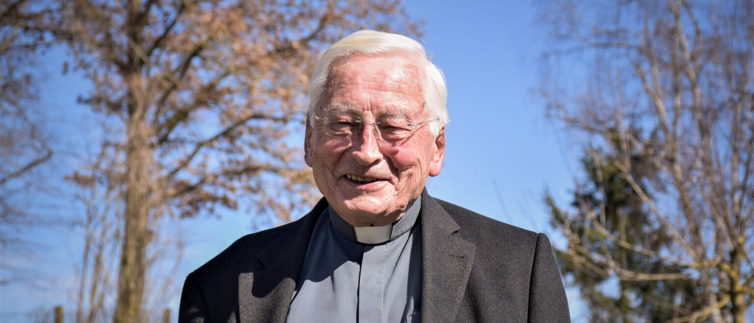 Walter Mixa, emeritierter Bischof von Augsburg, am 29. März 2021 in Kaisheim. | Christopher Beschnitt/KNA