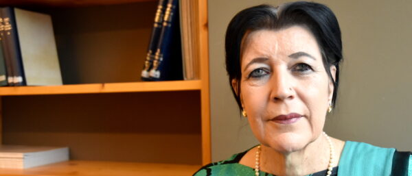 Rifa'at Lenzin, Iras-Präsidentin. | Barbara Ludwig