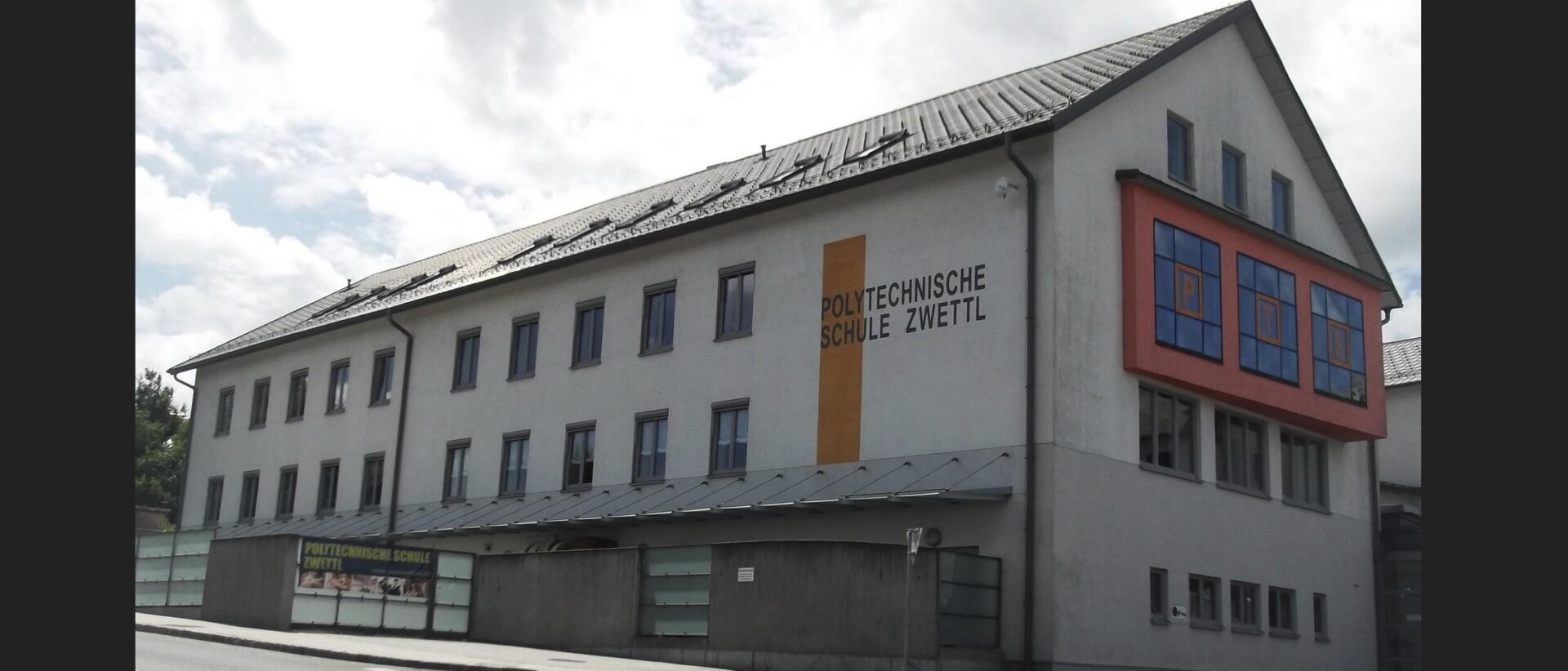 Im frühren Seminar Zwettl ist heute die Polytechnische Schule untergebracht.