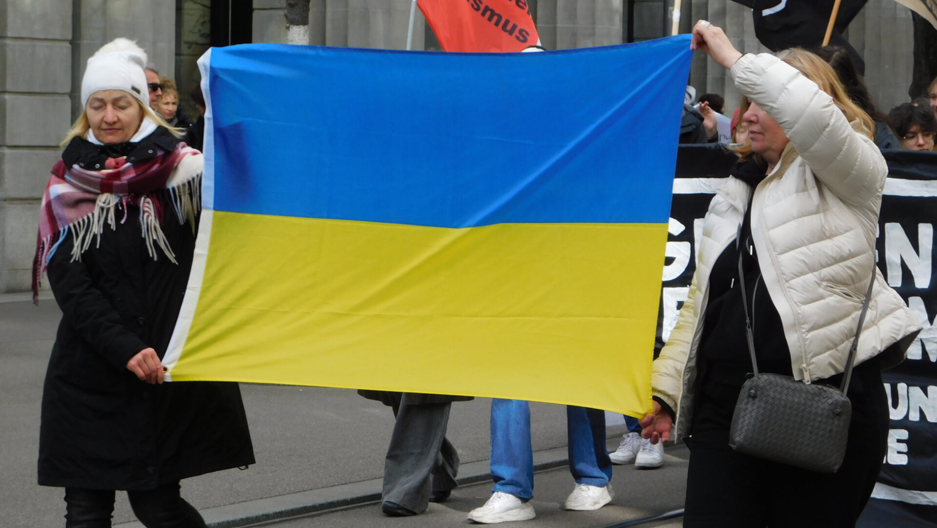 Gedenkdemo für die Ukraine im Februar in Zürich.