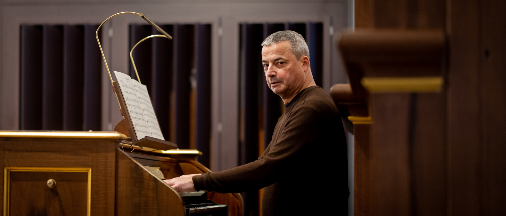 Mario Pinggera, Pfarrer, Theologe, Kirchenmusiker und Organist.