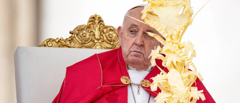 Papst Franziskus beim Gottesdienst an Palmsonntag, 24. März 2024. | KNA