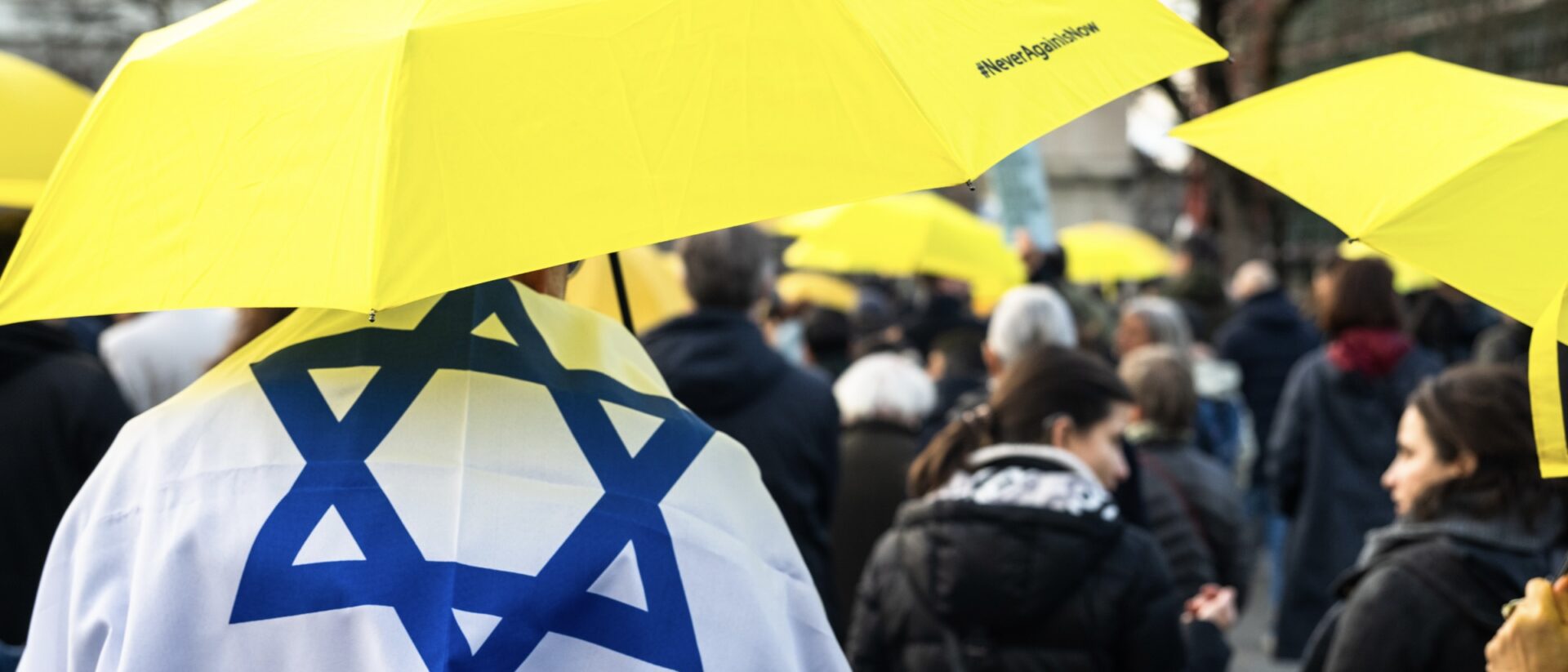 Mahnwache nach dem Terrorakt auf einen orthodoxen Juden Anfang März in Zürich: Bekenntnis zu Israel und gegen Antisemitismus.