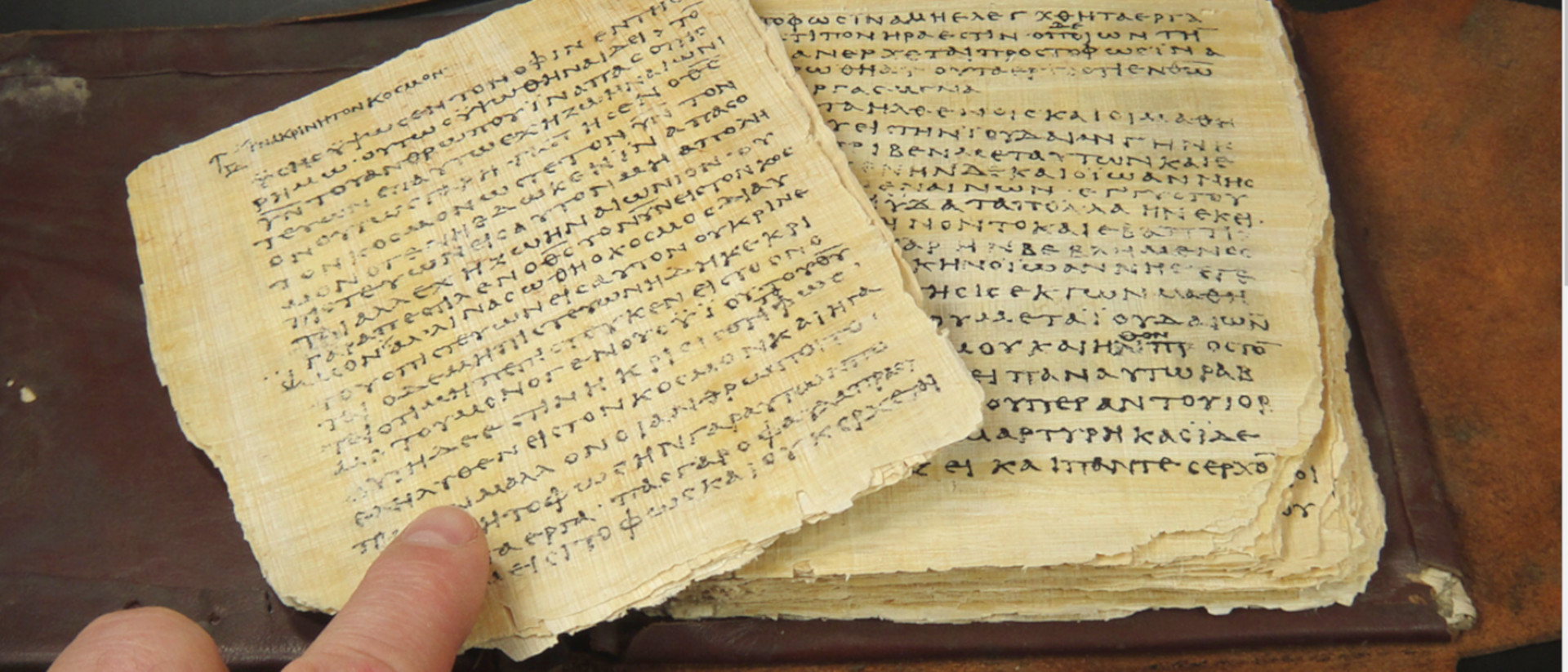 Eine sehr alte Teilabschrift der Bibel: das Johannesevangelium als Papyrus-Taschenbibel