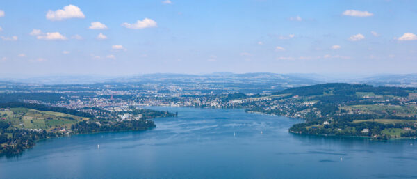 Blick vom Bürgenstock, wo die Ukraine-Konferenz stattfinden wird, auf den Vierwaldstättersee. | Pixabay