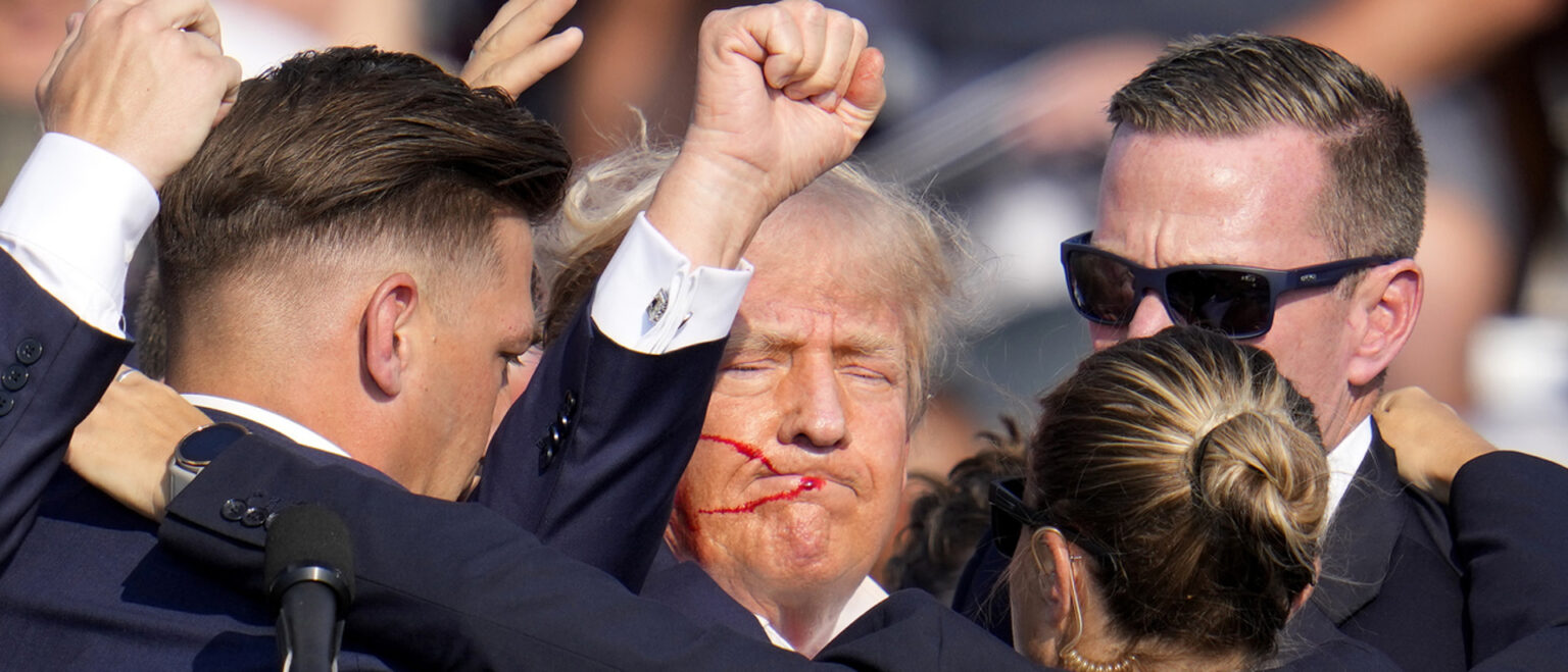 US-Präsidentschaftskandidat Donald Trump wurde am Ohr verletzt, 13. Juli 2024.
