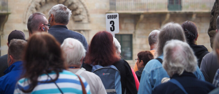 Touristengruppe in Santiago de Compostela | Andreas Drouve/KNA