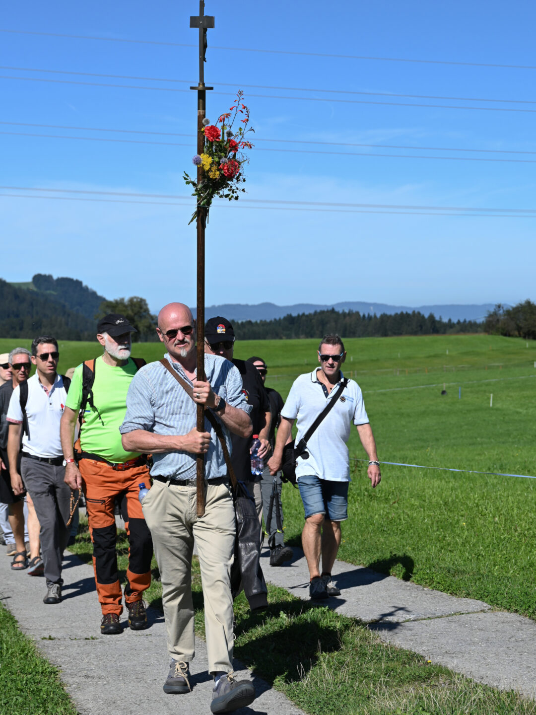 Fusswallfahrt über den Altberg SZ