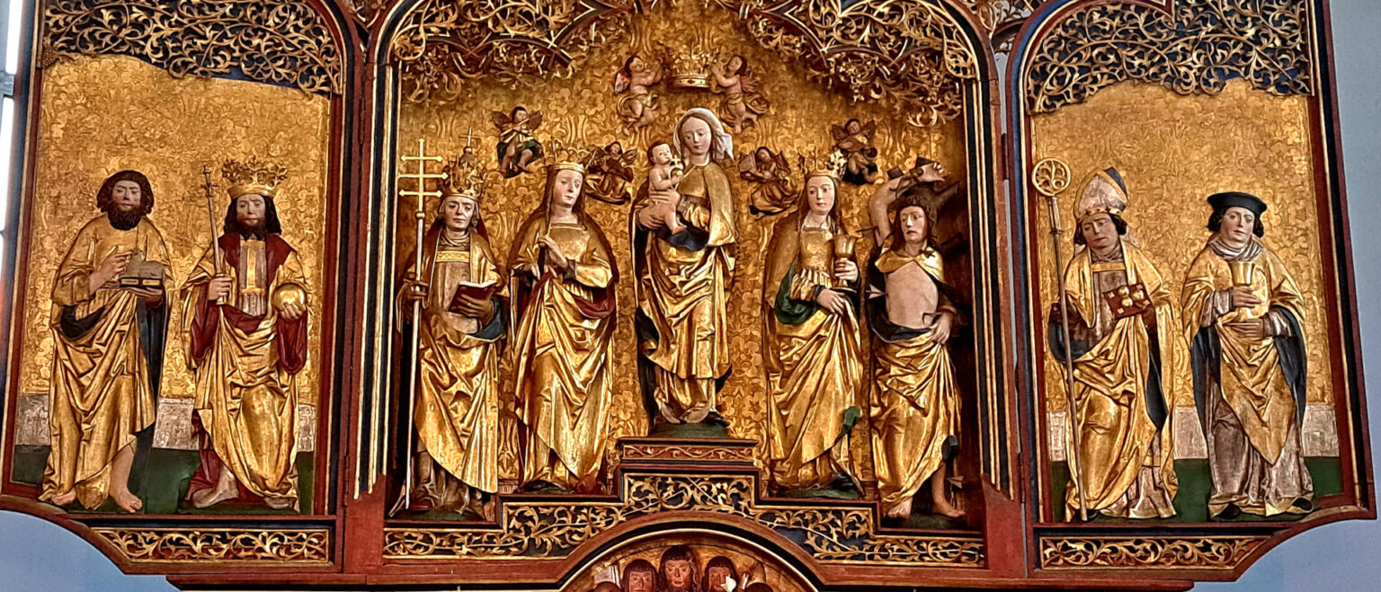 Der spätgotische Flügelaltar von Brienz/Brinzauls nach seiner Renovierung 2023. | zVg