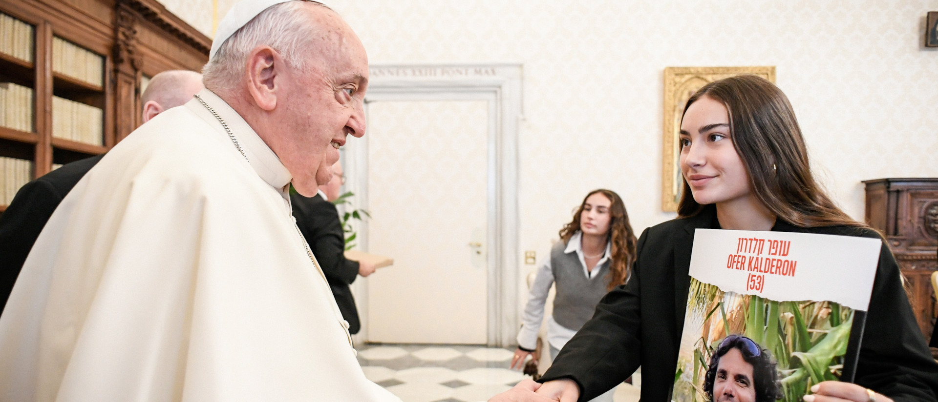 Papst Franziskus trifft eine Delegation der aus dem Gazastreifen befreiten israelischen Geiseln und Angehörige, November 2024