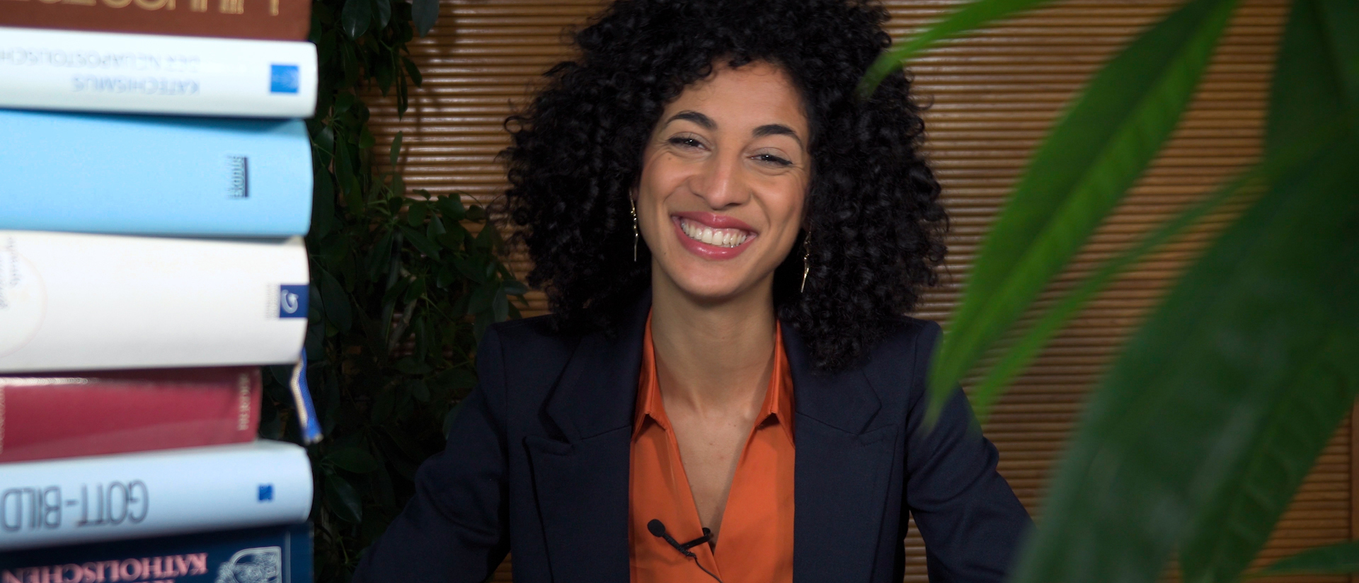 Carmela Bonomi im Video "Das Heilige Jahr"